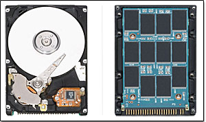 A gauche, un disque dur, � droite, un disque SSD
